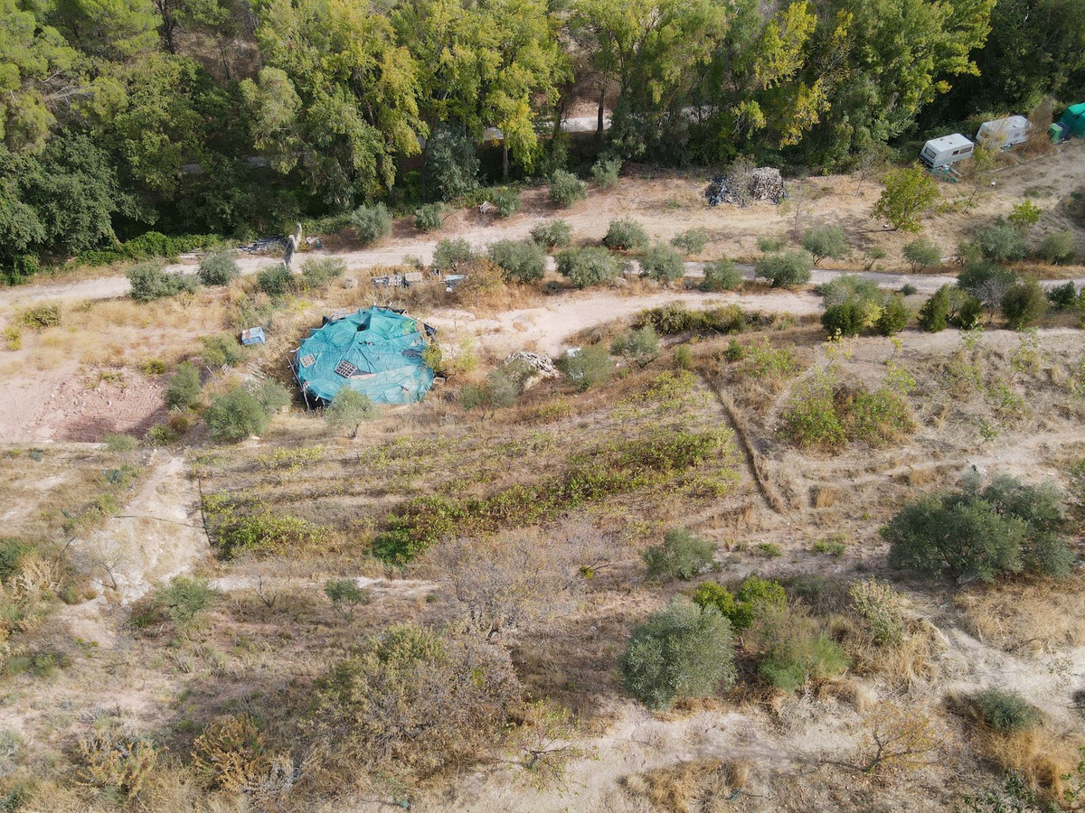 Se vende Finca - Cortijo de 3 dormitorios en Costa Del Sol, Málaga, España