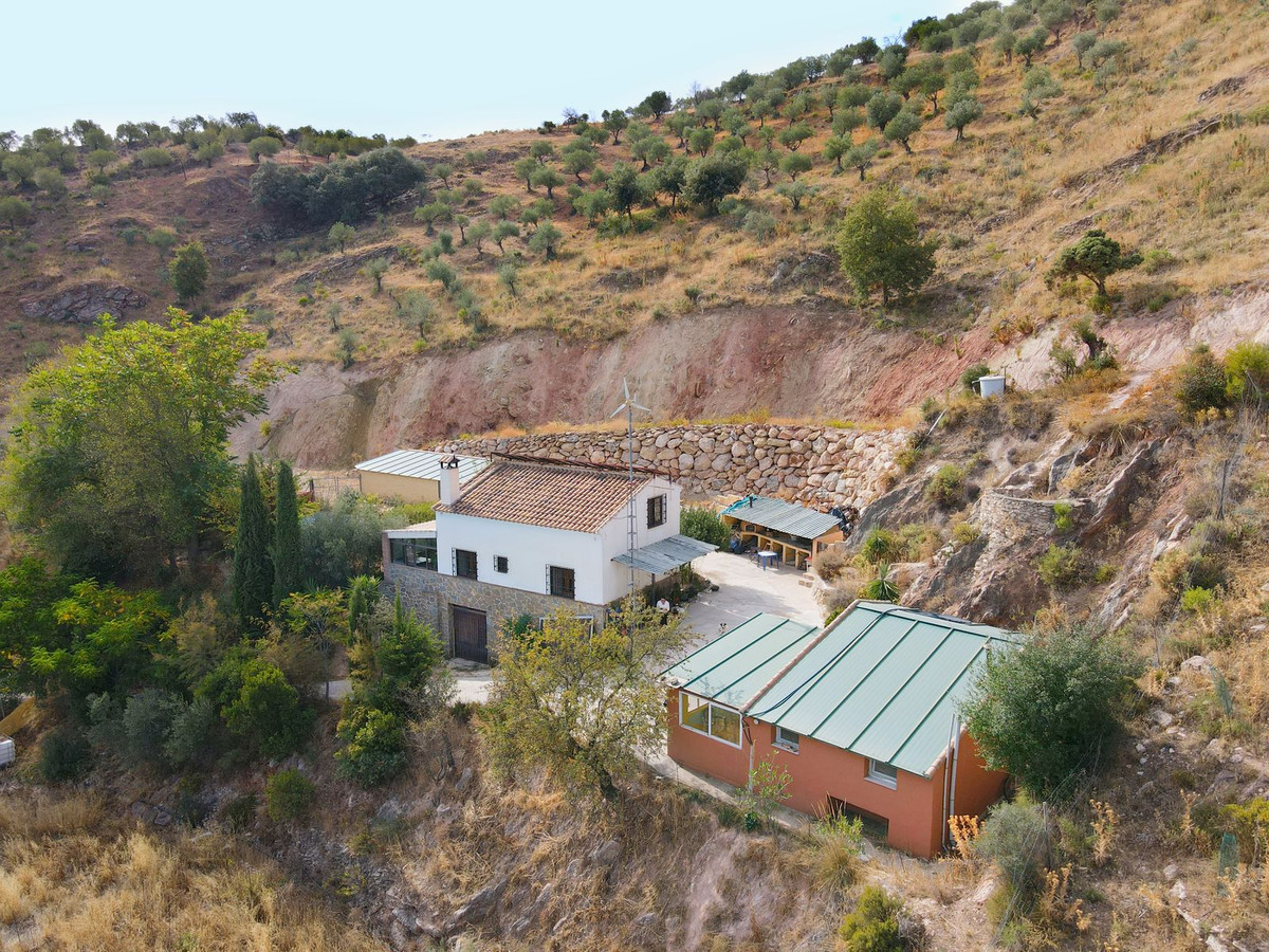 Se vende Finca - Cortijo de 3 dormitorios en Costa Del Sol, Málaga, España