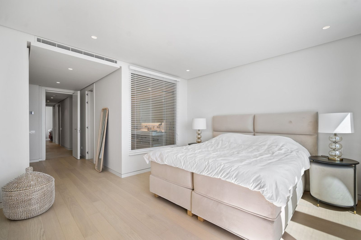 Se vende Apartamento Planta Media de 3 dormitorios en Costa Del Sol, Málaga, España
