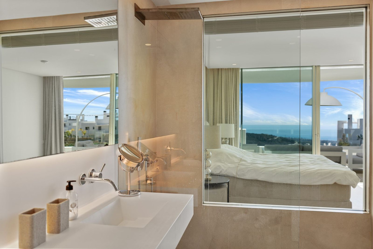 Se vende Apartamento Planta Media de 3 dormitorios en Costa Del Sol, Málaga, España