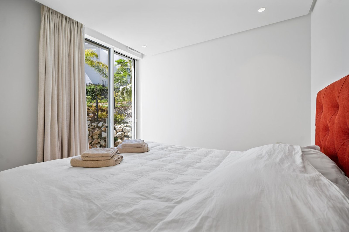 Se vende Apartamento Planta Media de 3 dormitorios en Costa Del Sol, Málaga, España