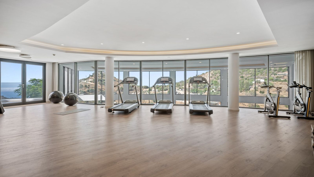 Se vende Apartamento Planta Media de 3 dormitorios en Costa Del Sol, Málaga, España