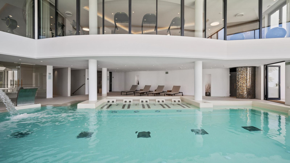 Se vende Apartamento Planta Media de 3 dormitorios en Costa Del Sol, Málaga, España