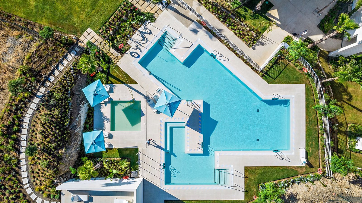 Se vende Apartamento Planta Media de 3 dormitorios en Costa Del Sol, Málaga, España