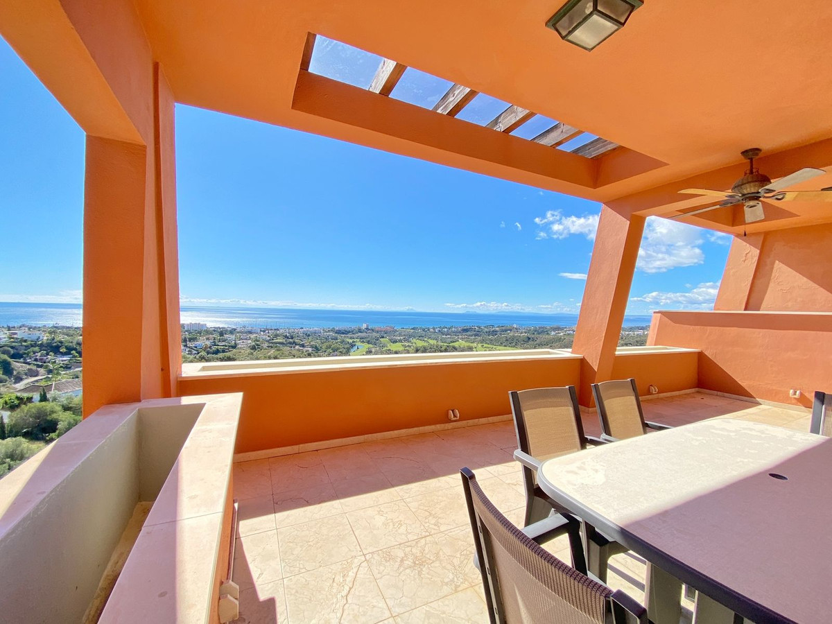 2 Bed Apartment for sale in El Rosario Costa Del Sol, Málaga, Spain