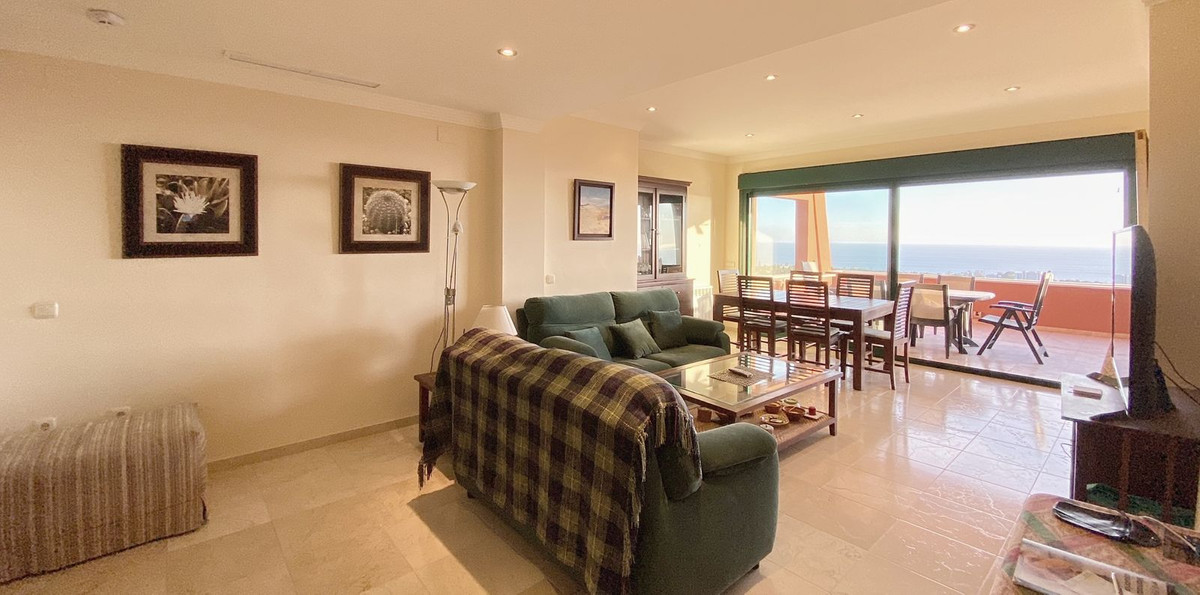 2 Bed Apartment for sale in El Rosario Costa Del Sol, Málaga, Spain
