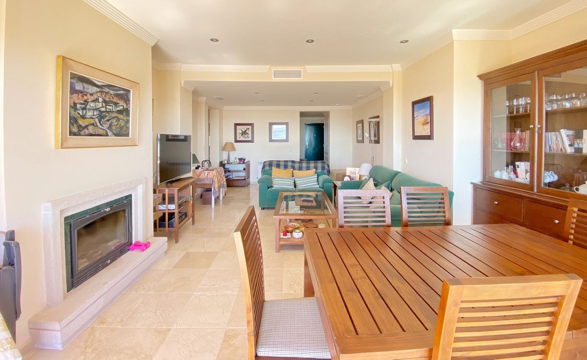 2 Bed Apartment for sale in El Rosario Costa Del Sol, Málaga, Spain