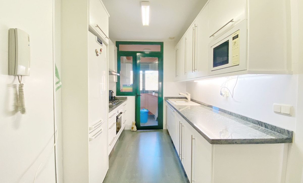 2 Bed Apartment for sale in El Rosario Costa Del Sol, Málaga, Spain