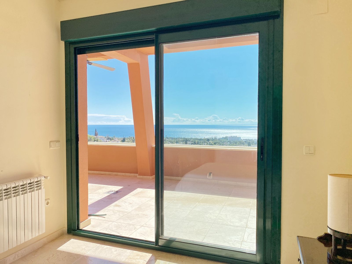 2 Bed Apartment for sale in El Rosario Costa Del Sol, Málaga, Spain