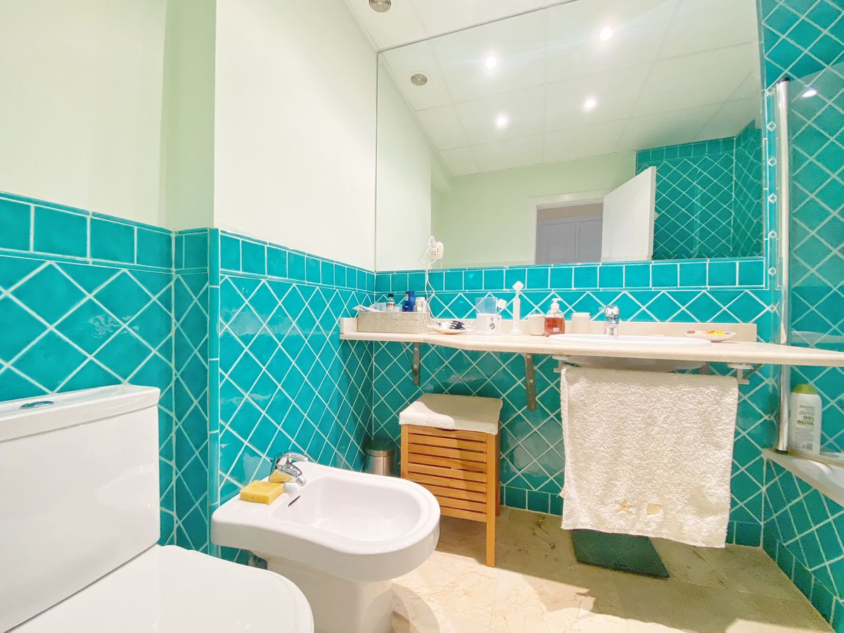 2 Bed Apartment for sale in El Rosario Costa Del Sol, Málaga, Spain