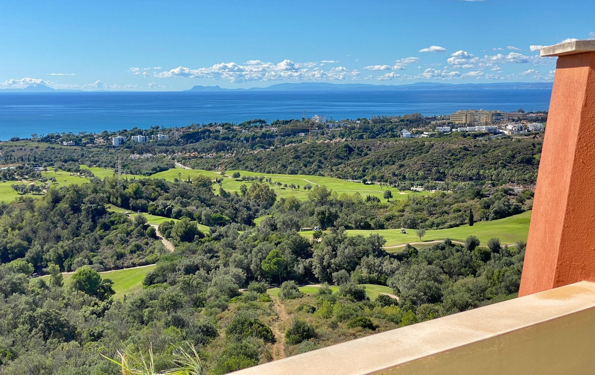 2 Bed Apartment for sale in El Rosario Costa Del Sol, Málaga, Spain