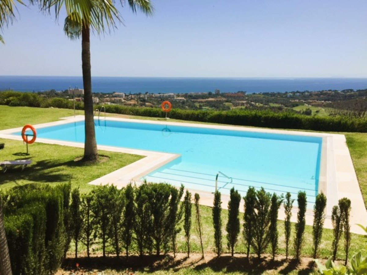 2 Bed Apartment for sale in El Rosario Costa Del Sol, Málaga, Spain
