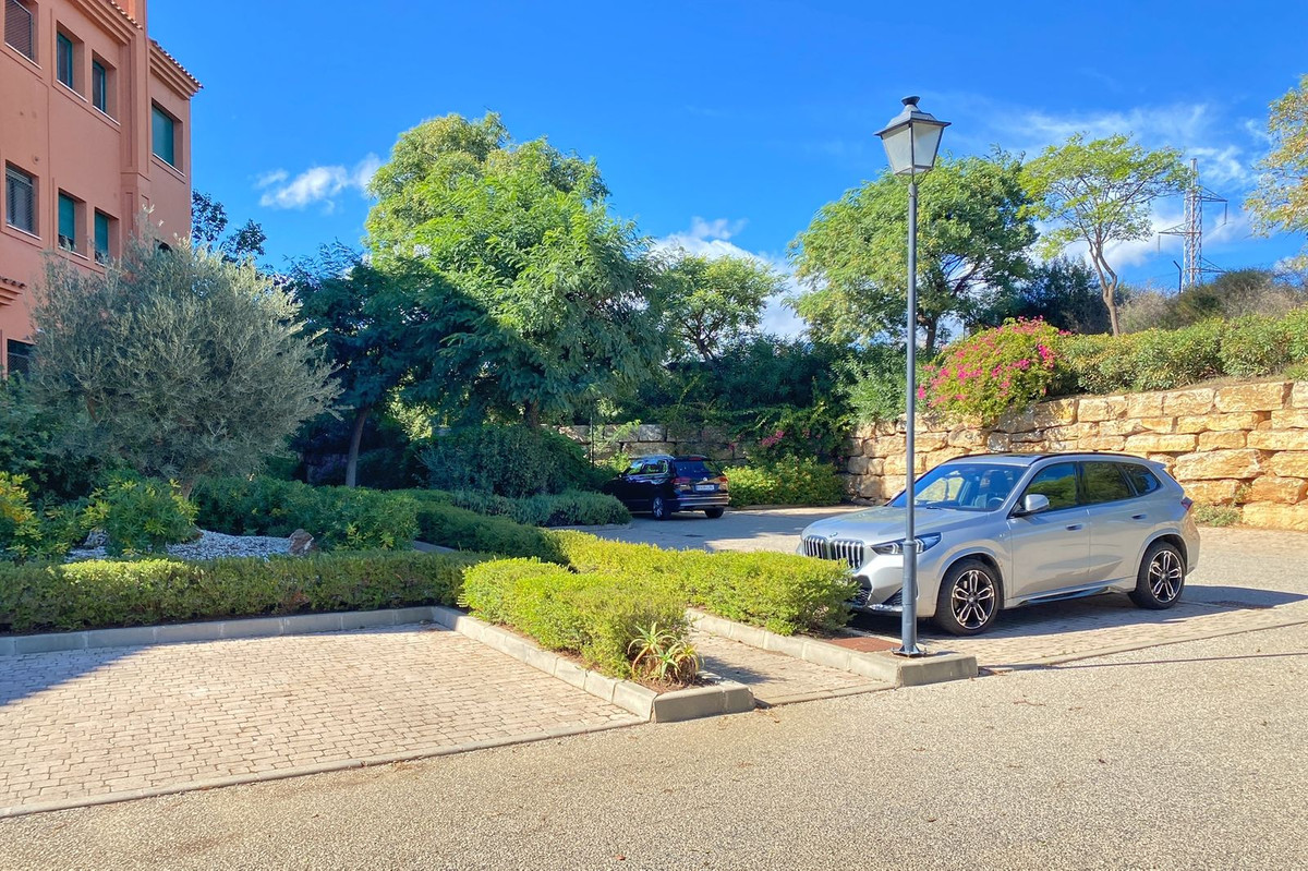2 Bed Apartment for sale in El Rosario Costa Del Sol, Málaga, Spain
