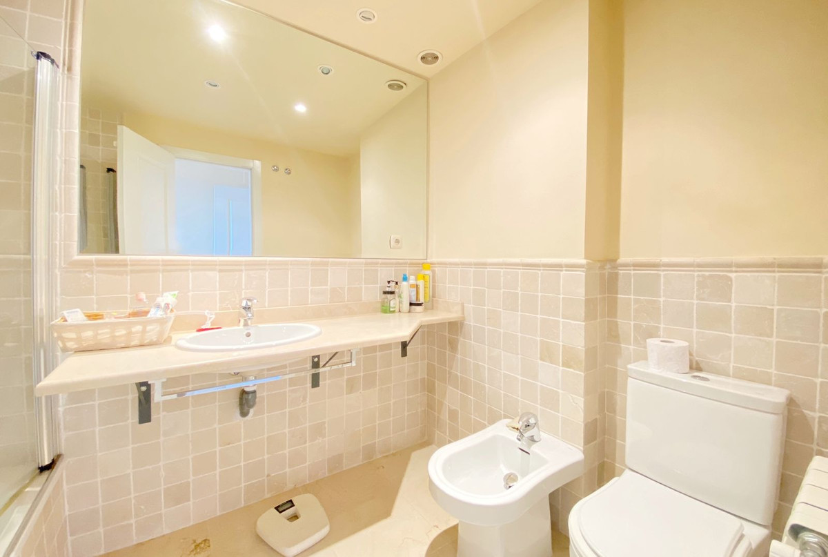 2 Bed Apartment for sale in El Rosario Costa Del Sol, Málaga, Spain