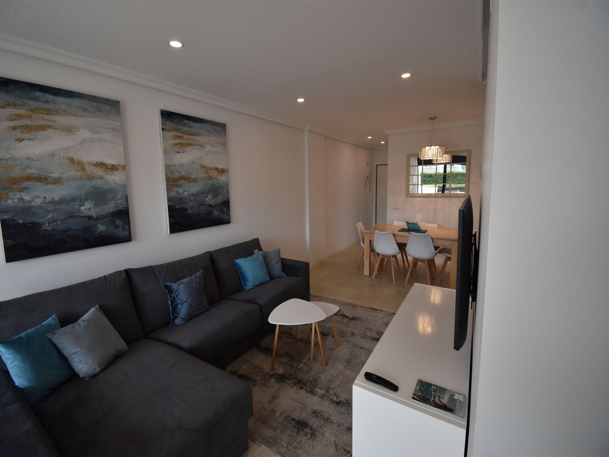 2 Bed Apartment for sale in Estepona Costa Del Sol, Málaga, Spain