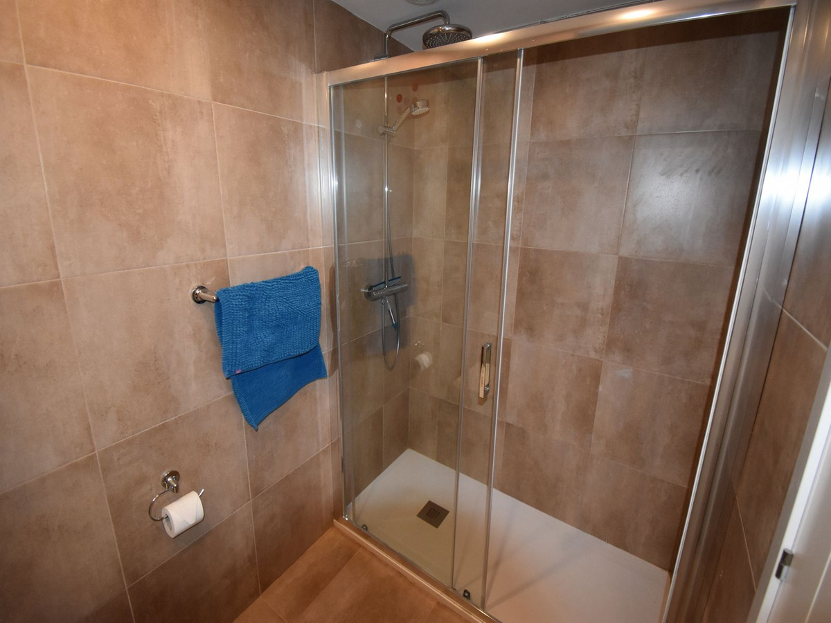 2 Bed Apartment for sale in Estepona Costa Del Sol, Málaga, Spain