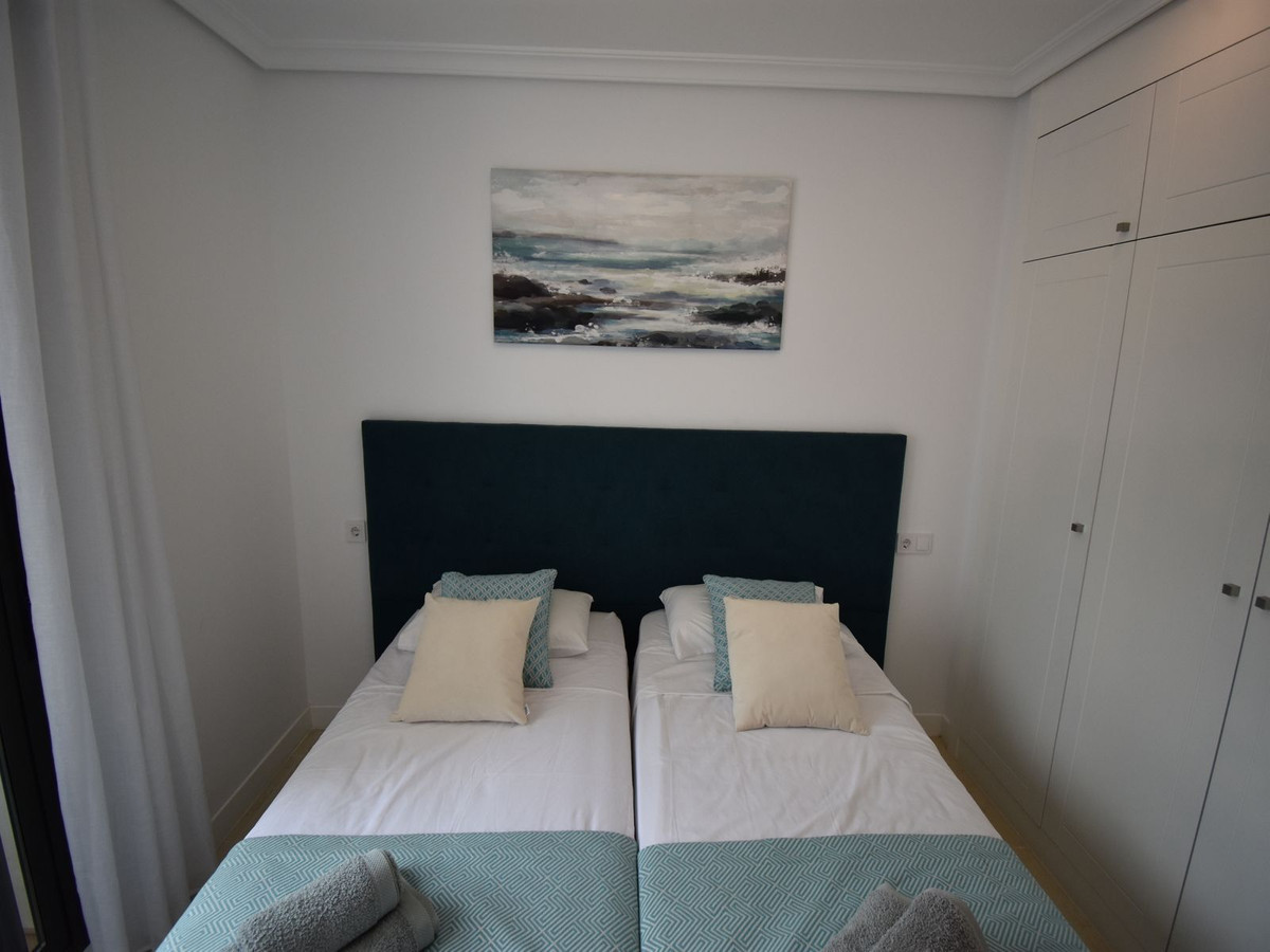 2 Bed Apartment for sale in Estepona Costa Del Sol, Málaga, Spain