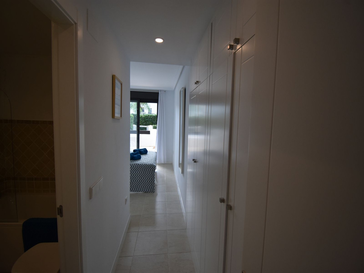 2 Bed Apartment for sale in Estepona Costa Del Sol, Málaga, Spain