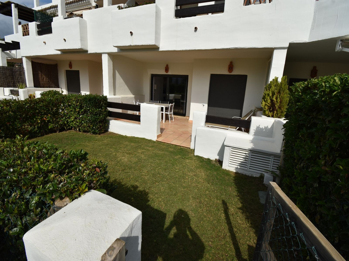 2 Bed Apartment for sale in Estepona Costa Del Sol, Málaga, Spain