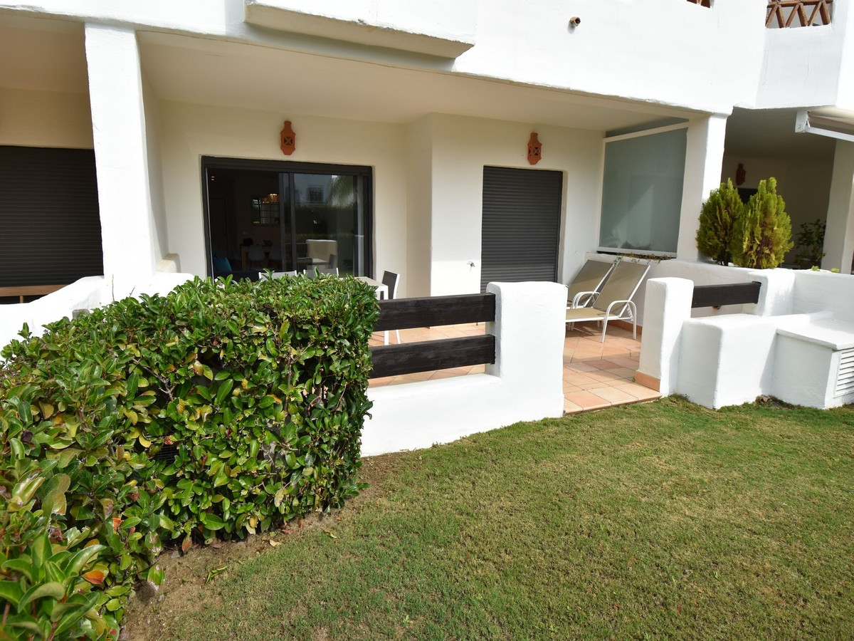 2 Bed Apartment for sale in Estepona Costa Del Sol, Málaga, Spain