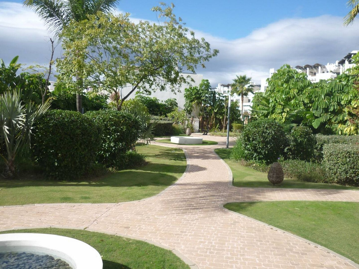 2 Bed Apartment for sale in Estepona Costa Del Sol, Málaga, Spain