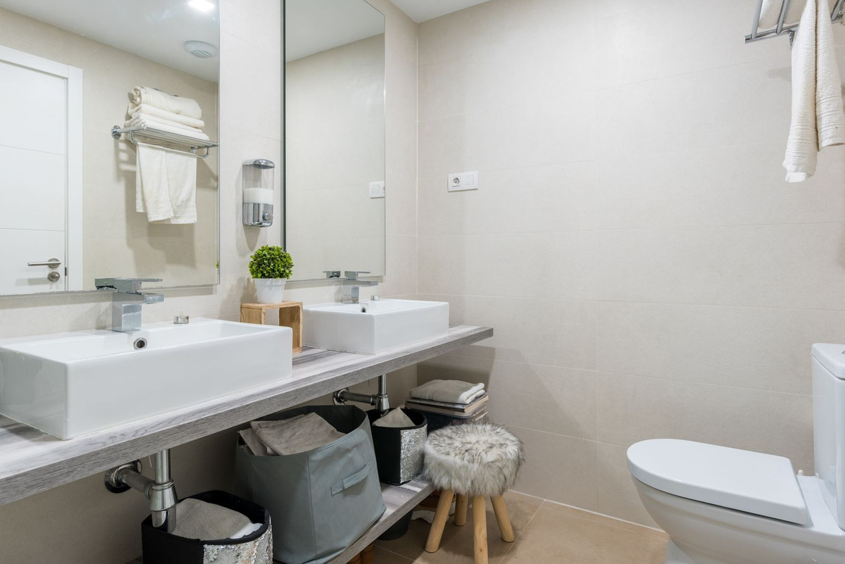 3 Bed Apartment for sale in Benalmadena Costa Del Sol, Málaga, Spain