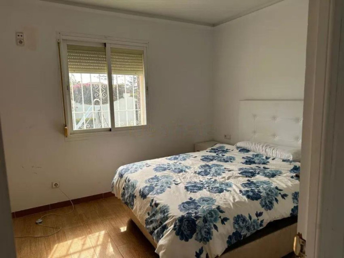 5 Bed Townhouse for sale in Marbella Costa Del Sol, Málaga, Spain
