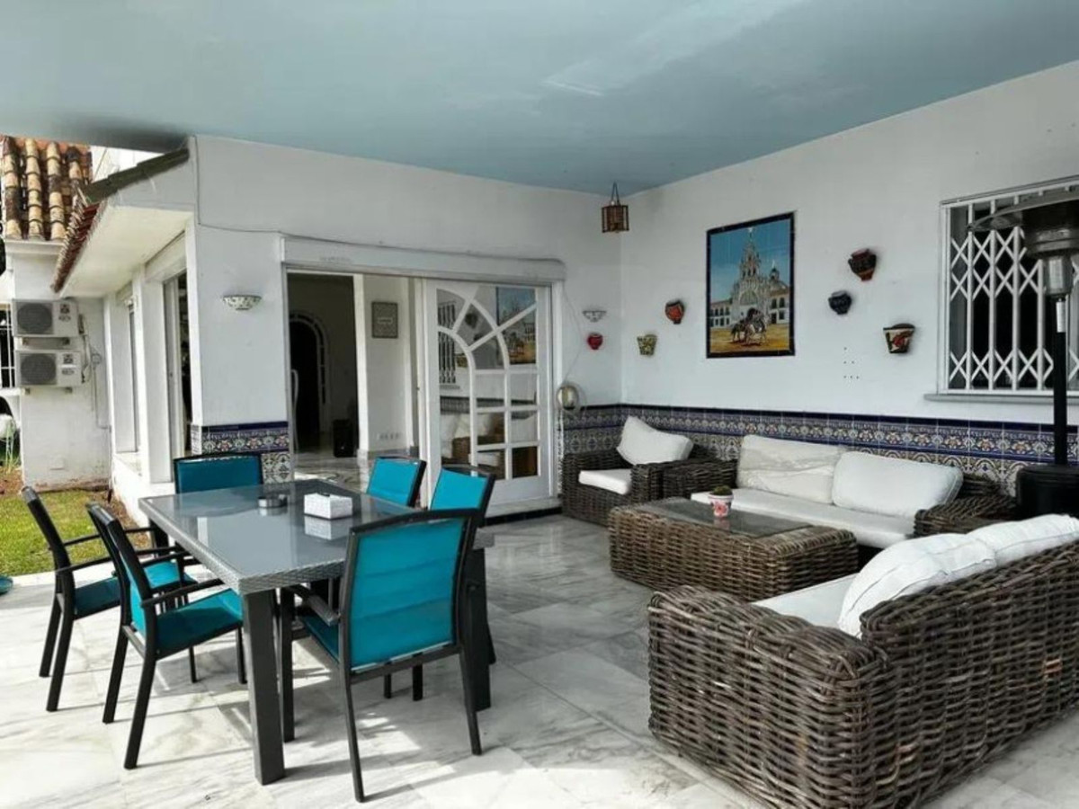 5 Bed Townhouse for sale in Marbella Costa Del Sol, Málaga, Spain