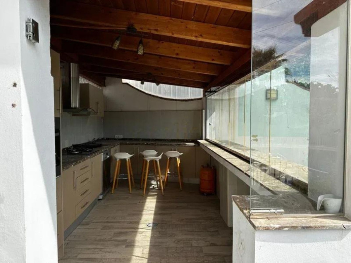 5 Bed Townhouse for sale in Marbella Costa Del Sol, Málaga, Spain