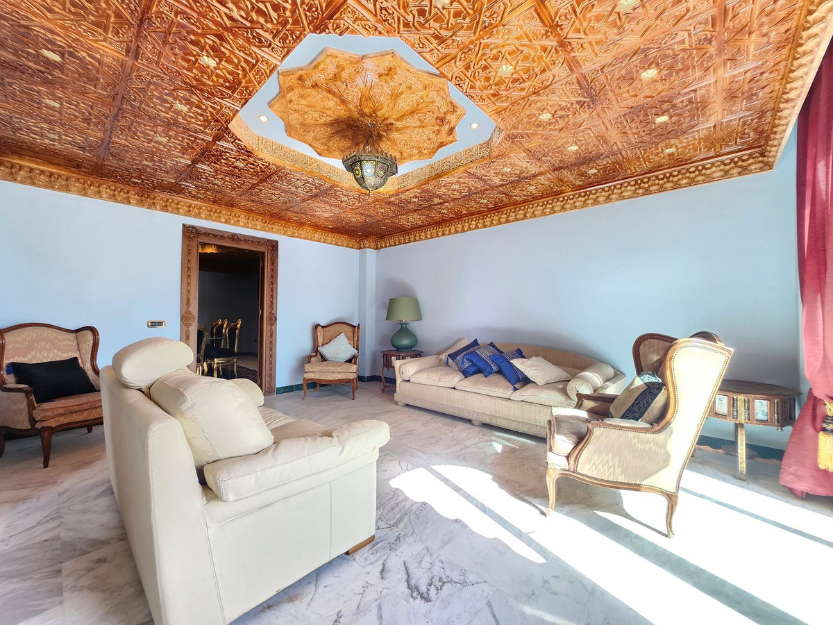 8 Bed Townhouse for sale in La Cala De Mijas Costa Del Sol, Málaga, Spain
