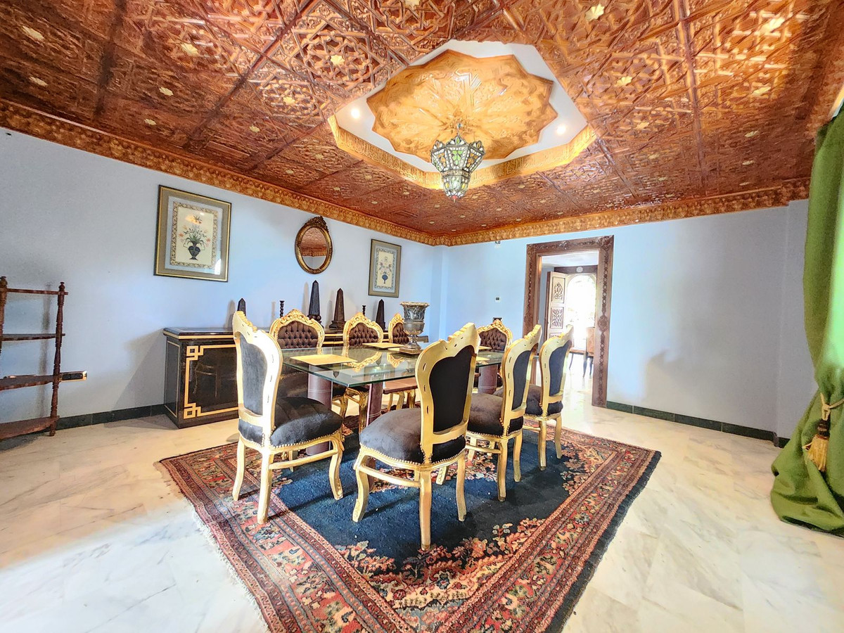 8 Bed Townhouse for sale in La Cala De Mijas Costa Del Sol, Málaga, Spain