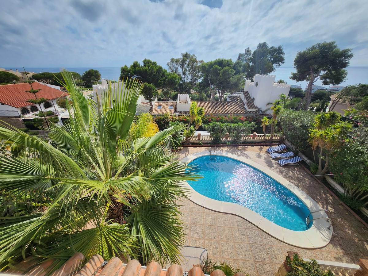 8 Bed Townhouse for sale in La Cala De Mijas Costa Del Sol, Málaga, Spain