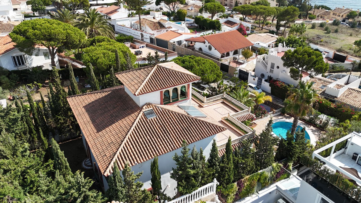 8 Bed Townhouse for sale in La Cala De Mijas Costa Del Sol, Málaga, Spain