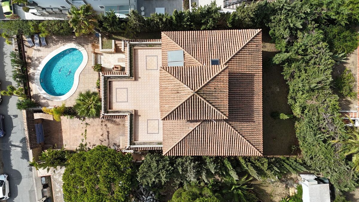 8 Bed Townhouse for sale in La Cala De Mijas Costa Del Sol, Málaga, Spain