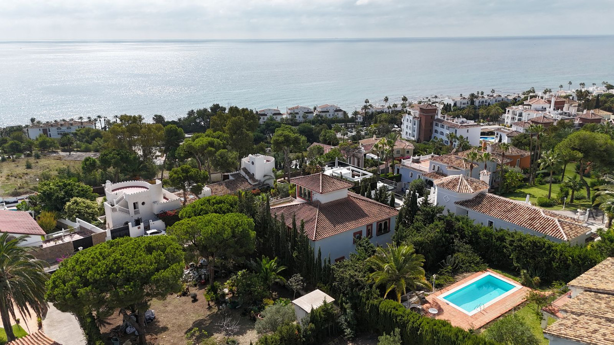 8 Bed Townhouse for sale in La Cala De Mijas Costa Del Sol, Málaga, Spain