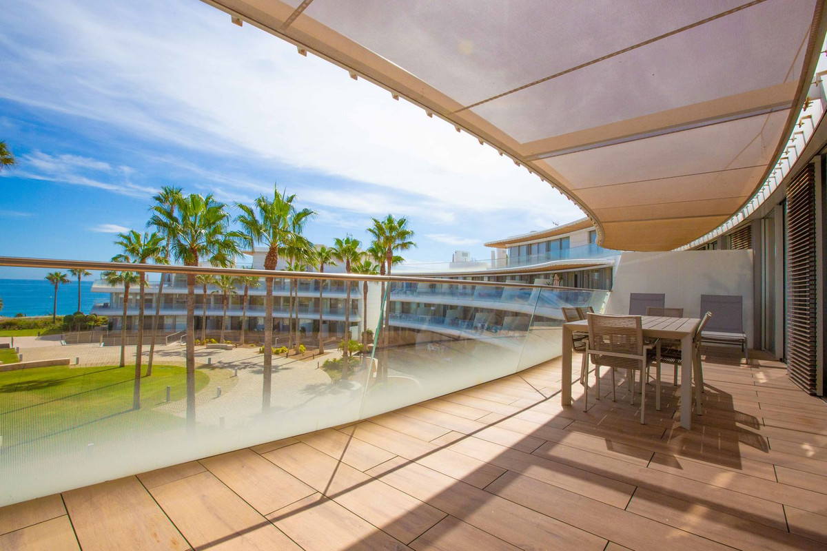 3 Bed Apartment for sale in Estepona Costa Del Sol, Málaga, Spain