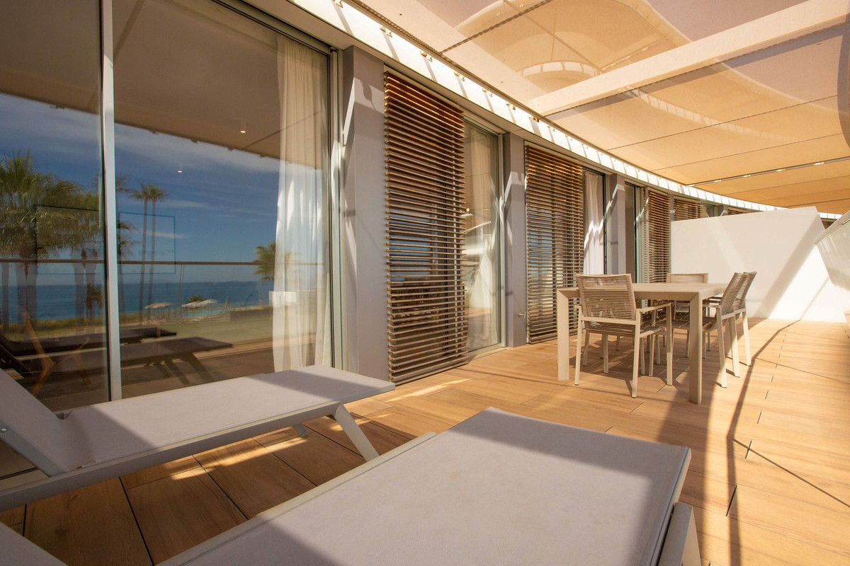 3 Bed Apartment for sale in Estepona Costa Del Sol, Málaga, Spain