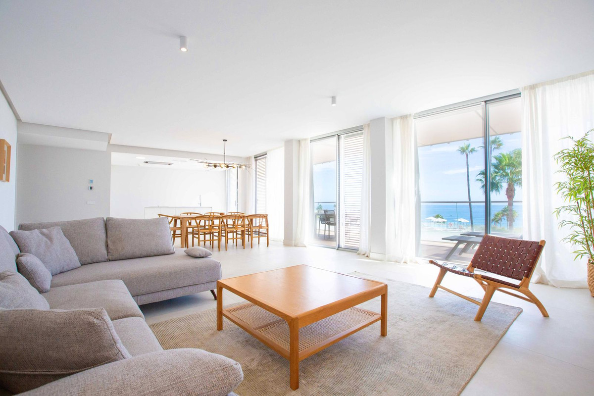 3 Bed Apartment for sale in Estepona Costa Del Sol, Málaga, Spain