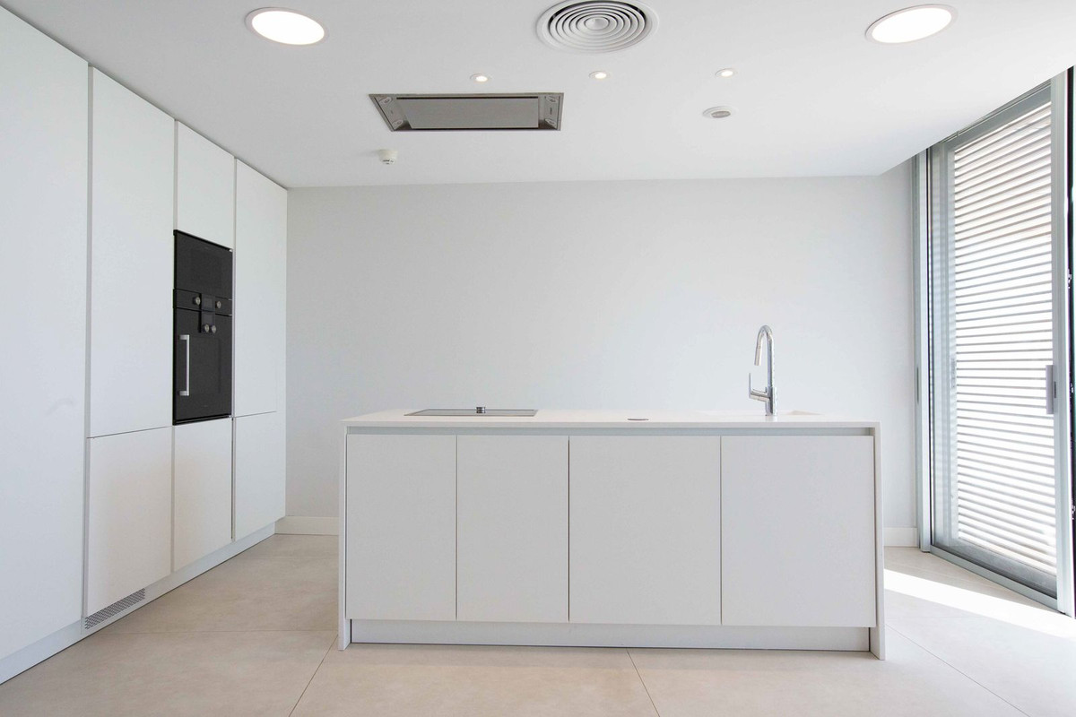3 Bed Apartment for sale in Estepona Costa Del Sol, Málaga, Spain