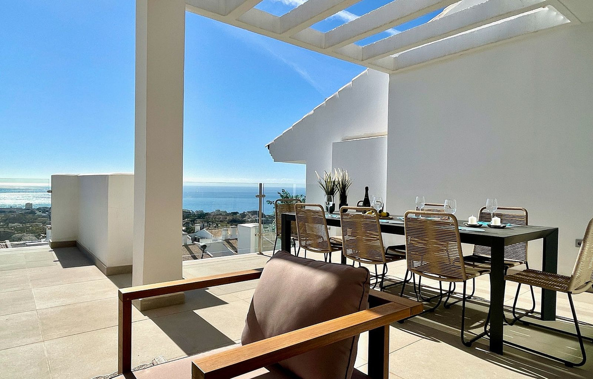 3 Bed Apartment for sale in Benalmadena Costa Del Sol, Málaga, Spain