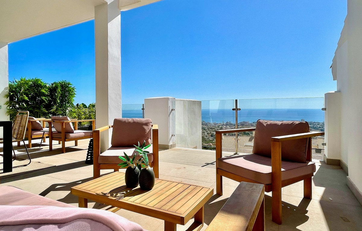 3 Bed Apartment for sale in Benalmadena Costa Del Sol, Málaga, Spain