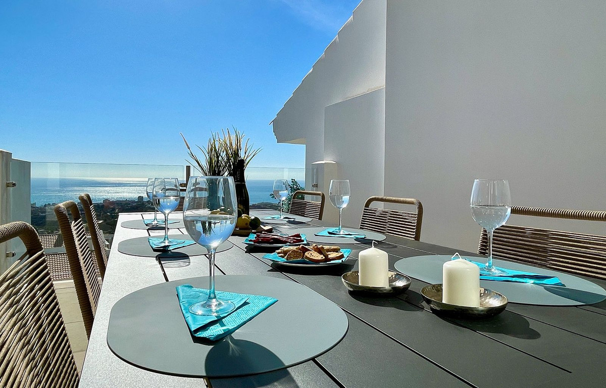 3 Bed Apartment for sale in Benalmadena Costa Del Sol, Málaga, Spain