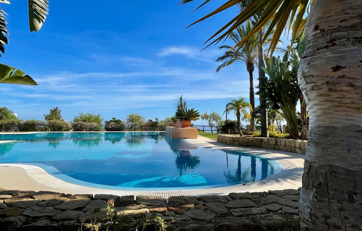3 Bed Apartment for sale in Benalmadena Costa Del Sol, Málaga, Spain