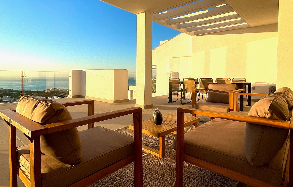 3 Bed Apartment for sale in Benalmadena Costa Del Sol, Málaga, Spain