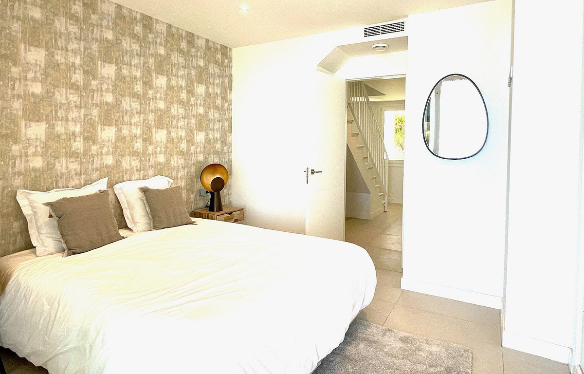 3 Bed Apartment for sale in Benalmadena Costa Del Sol, Málaga, Spain
