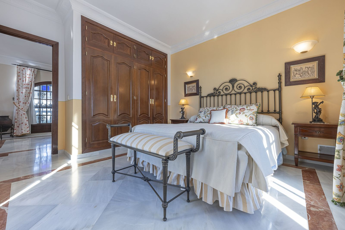 4 Bed Townhouse for sale in Gaucín Costa Del Sol, Málaga, Spain