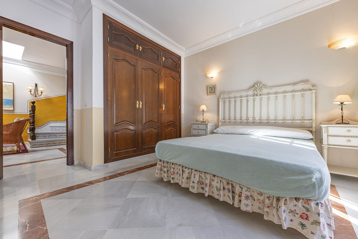4 Bed Townhouse for sale in Gaucín Costa Del Sol, Málaga, Spain
