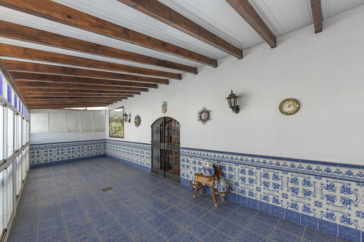 4 Bed Townhouse for sale in Gaucín Costa Del Sol, Málaga, Spain