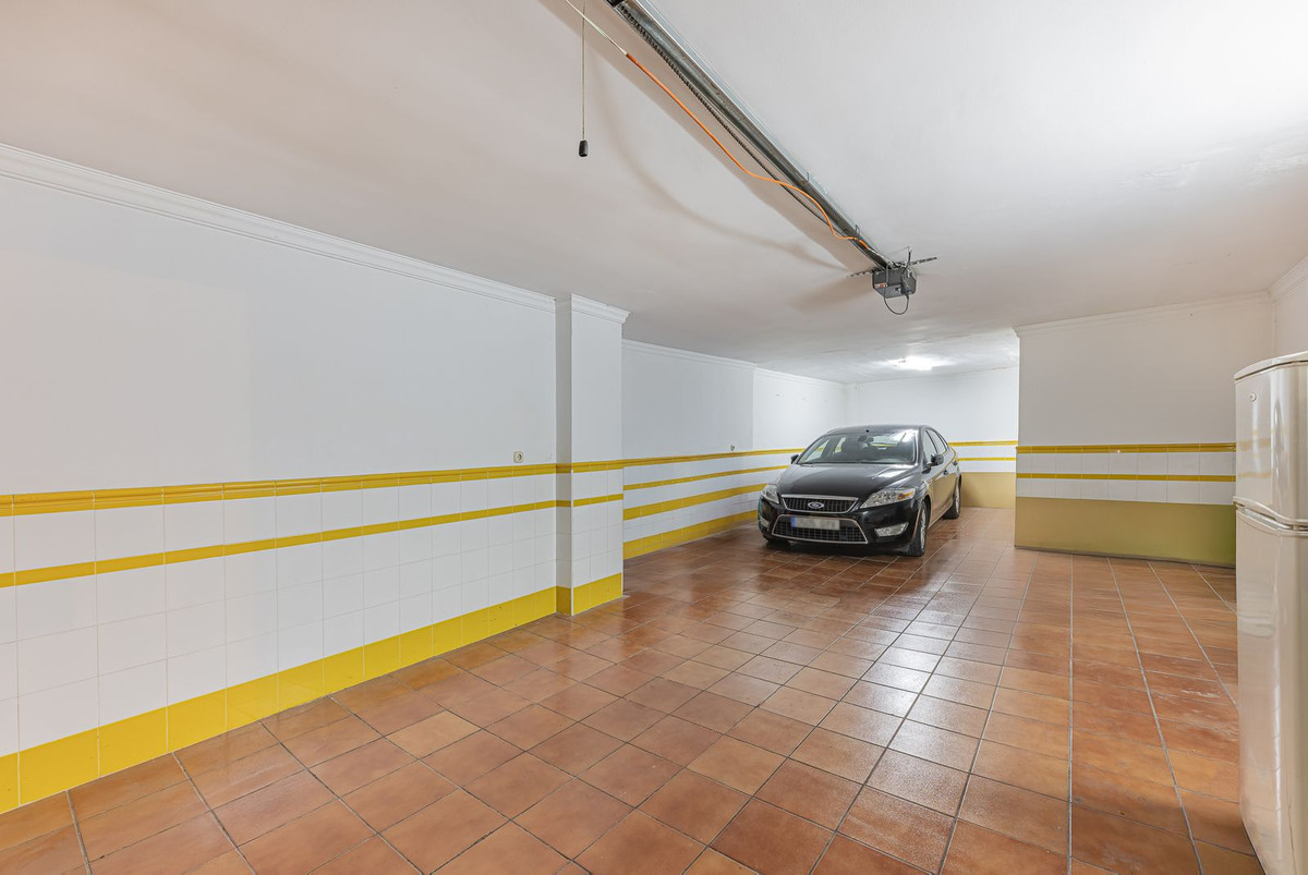 4 Bed Townhouse for sale in Gaucín Costa Del Sol, Málaga, Spain