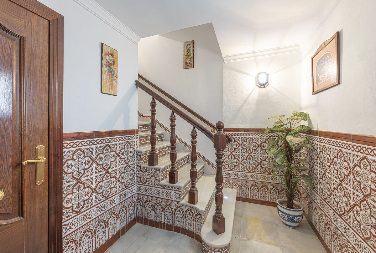 4 Bed Townhouse for sale in Gaucín Costa Del Sol, Málaga, Spain